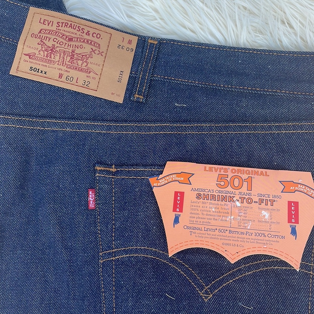 Levi's Strauss Men's Big & Tall Levi's 501 Original Fit Blue Jeans Size 60 x 32 - Picture 4 of 13